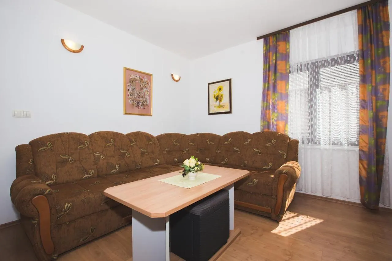 Apartmani Nada & Darko, Kampor, Rab, Hrvatska 0*, Kampor